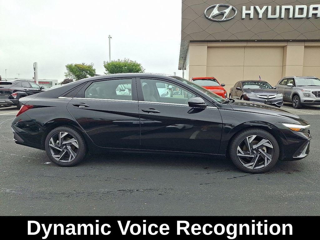 2024 Hyundai Elantra SEL - Photo 8