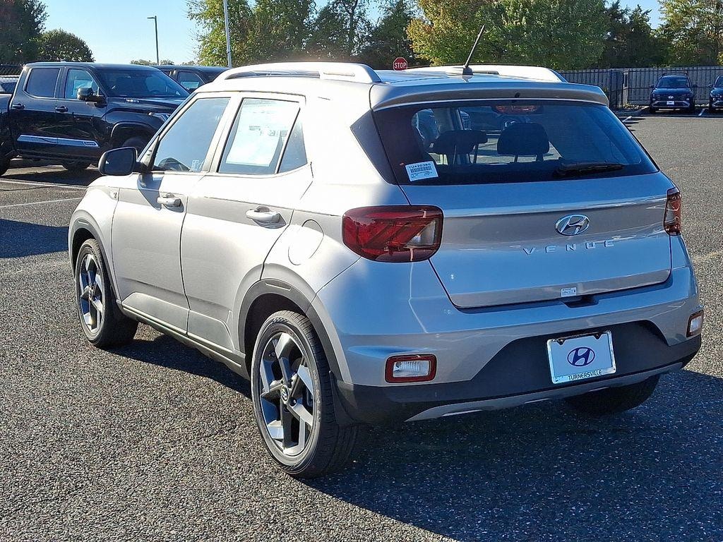 New 2026 Hyundai Venue SEL SUV