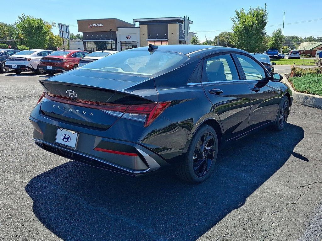 New 2026 Hyundai Elantra SEL Sport Sedan