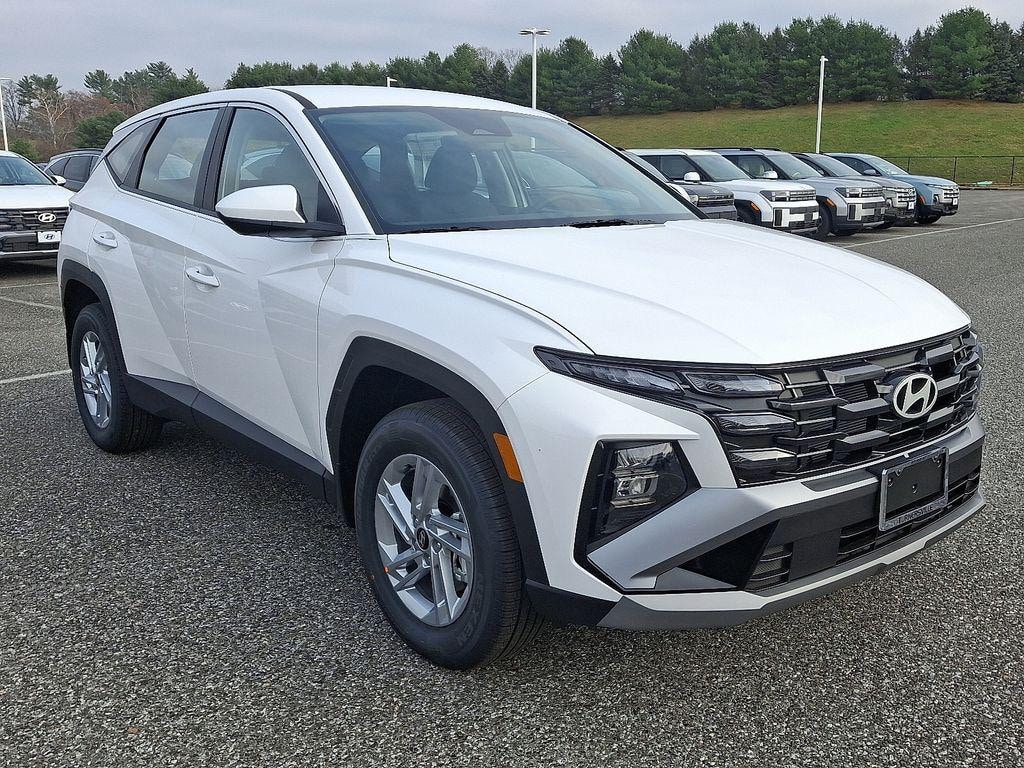 New 2026 Hyundai Tucson SE AWD SUV