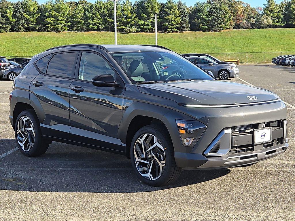 2026 Hyundai Kona SEL photo 2