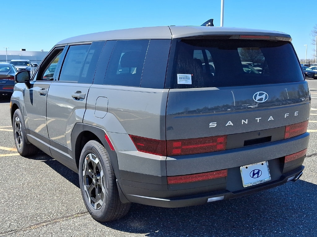 Used 2026 Hyundai Santa Fe SE SUV