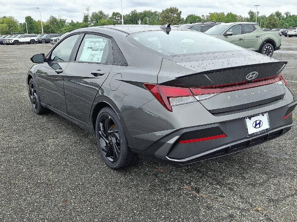New 2026 Hyundai Elantra SEL Sport Plus Sedan