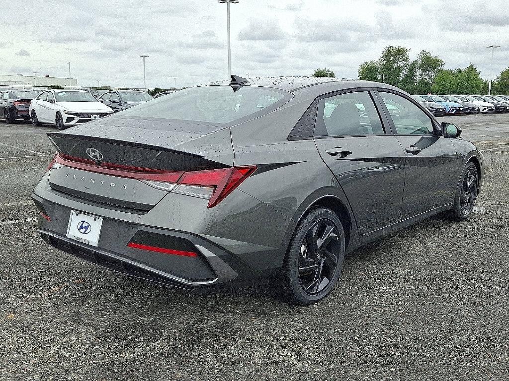 New 2026 Hyundai Elantra SEL Sport Plus Sedan