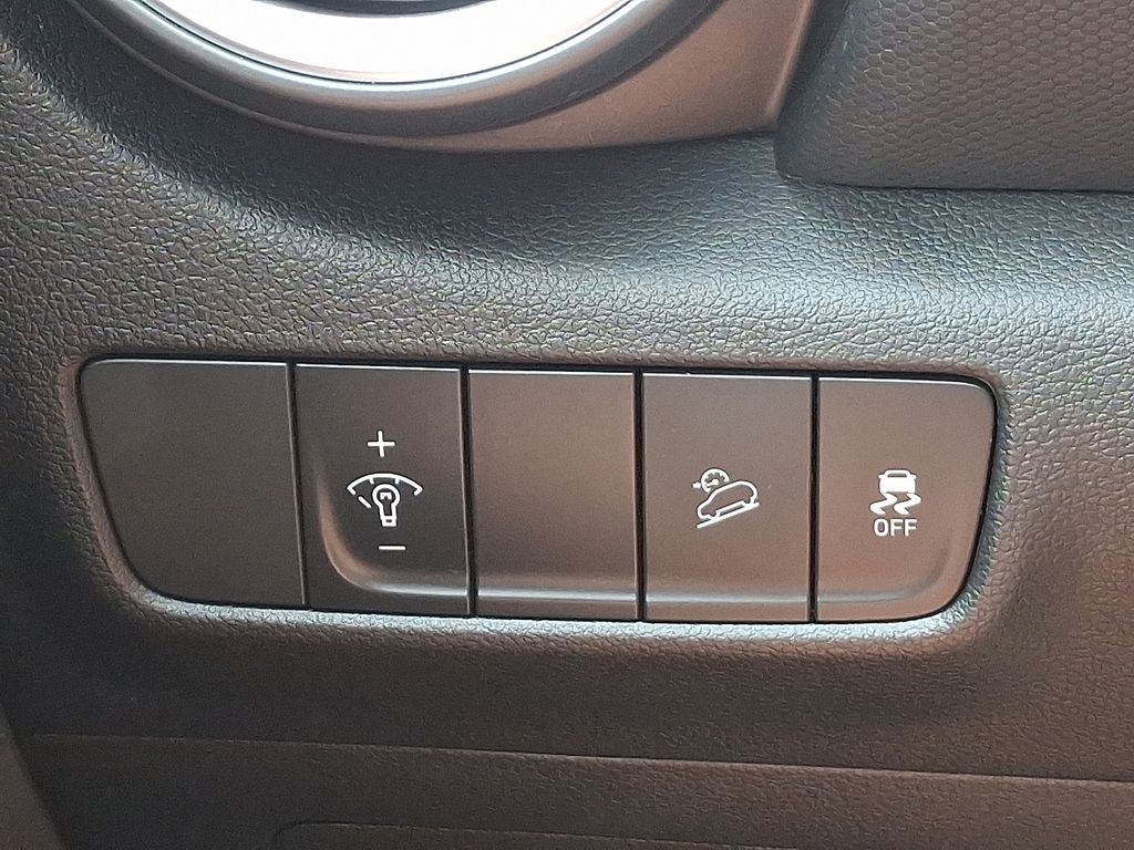 2023 Hyundai Kona SEL - Photo 24