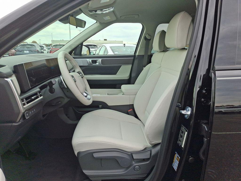 2026 Hyundai Santa Fe SE - Photo 6