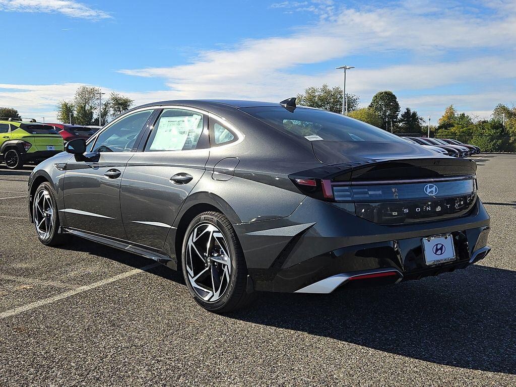 New 2026 Hyundai Sonata SEL Sport Sedan