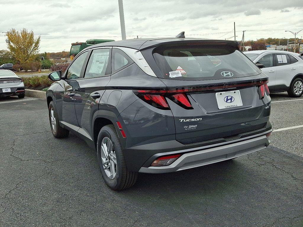 New 2025 Hyundai Tucson SE AWD SUV