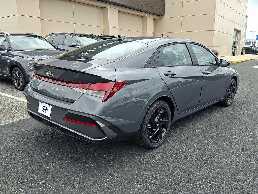 New 2026 Hyundai Elantra SEL Sport Sedan