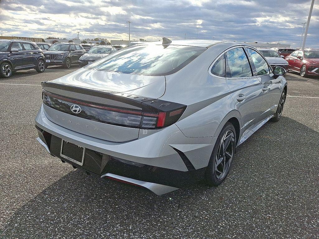 New 2026 Hyundai Sonata SEL Sport Sedan