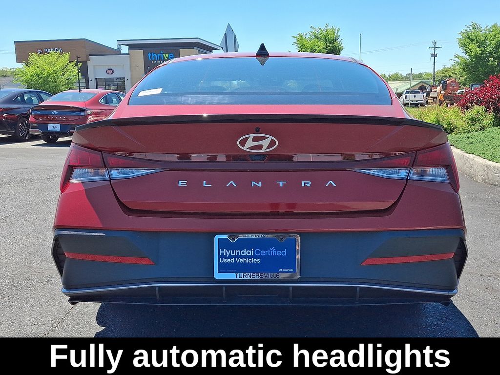 2025 Hyundai Elantra SEL - Photo 6