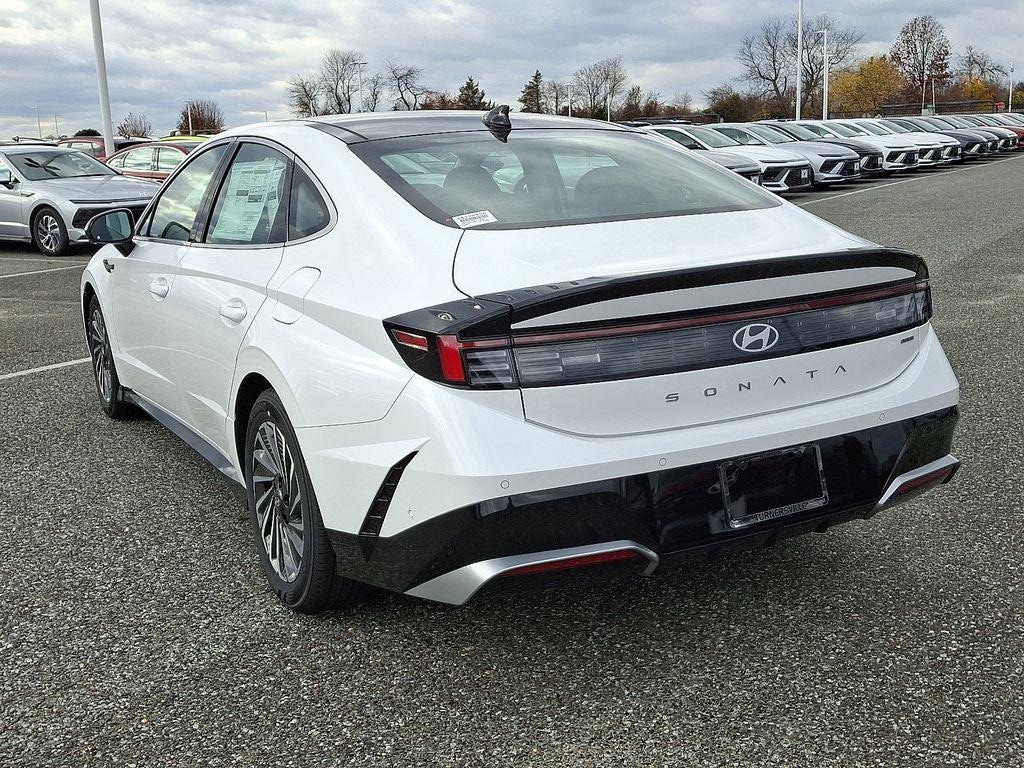 New 2026 Hyundai Sonata Hybrid Limited Sedan