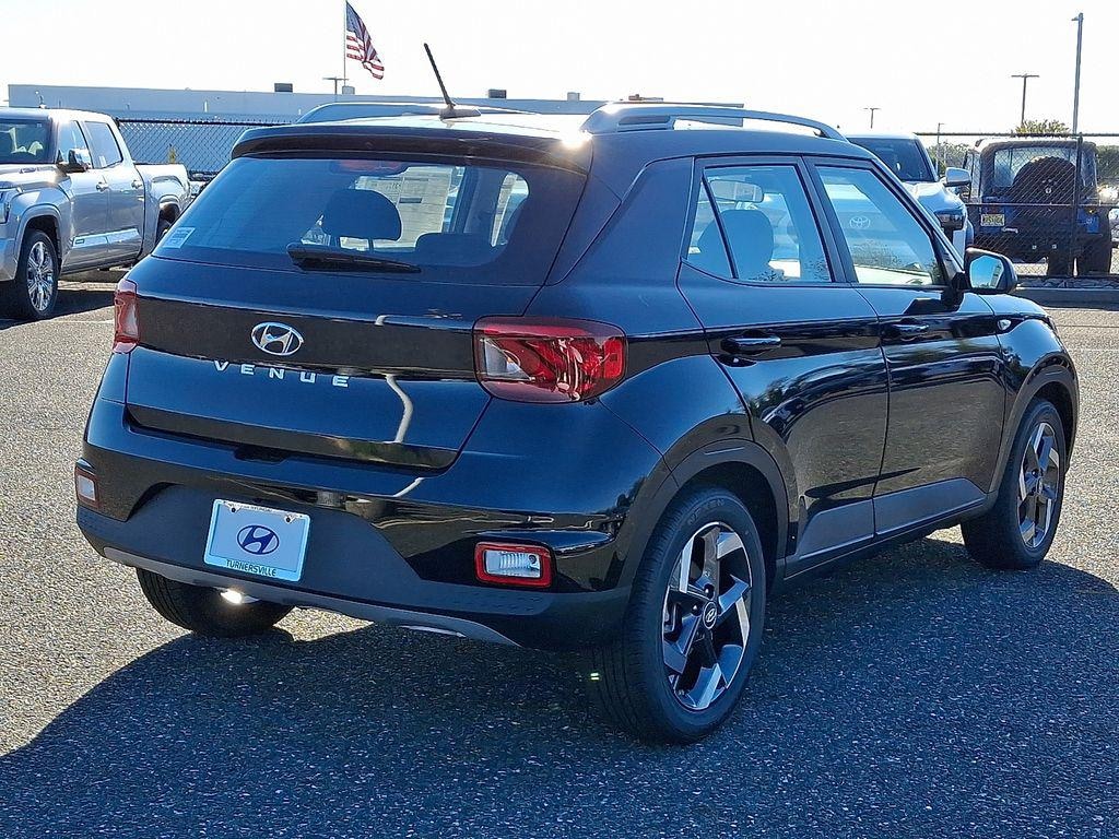 New 2026 Hyundai Venue SEL SUV