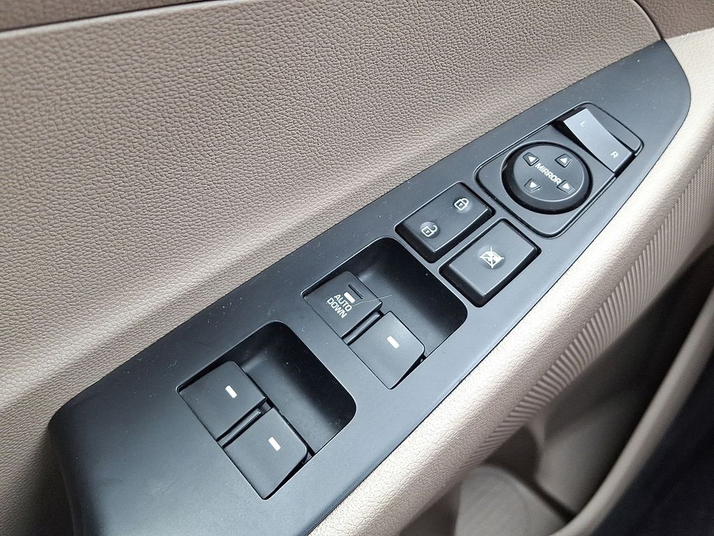 2020 Hyundai Tucson SE - Photo 26
