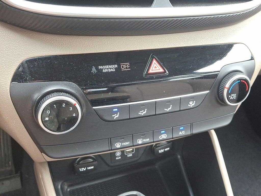 2020 Hyundai Tucson SE - Photo 16