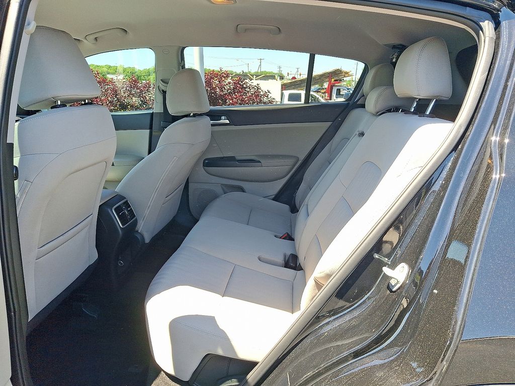 2020 Kia Sportage LX - Photo 11