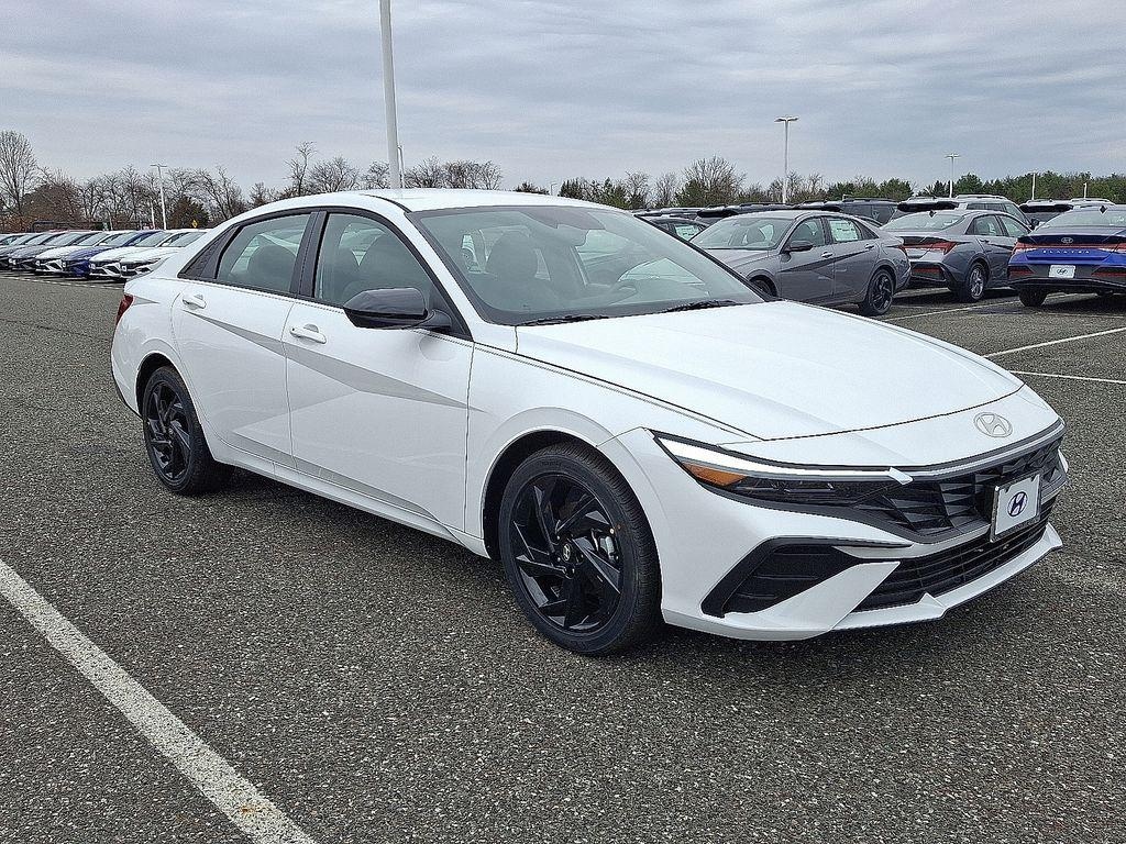 New 2026 Hyundai Elantra SEL Sport Sedan
