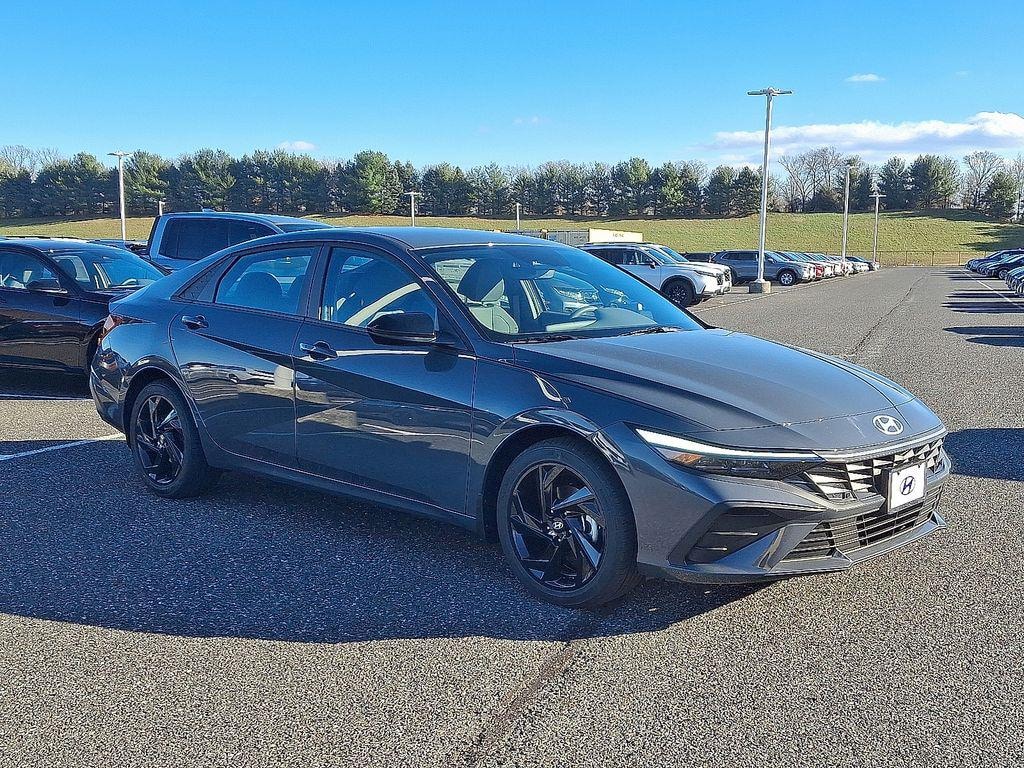 New 2026 Hyundai Elantra SEL Sport Sedan