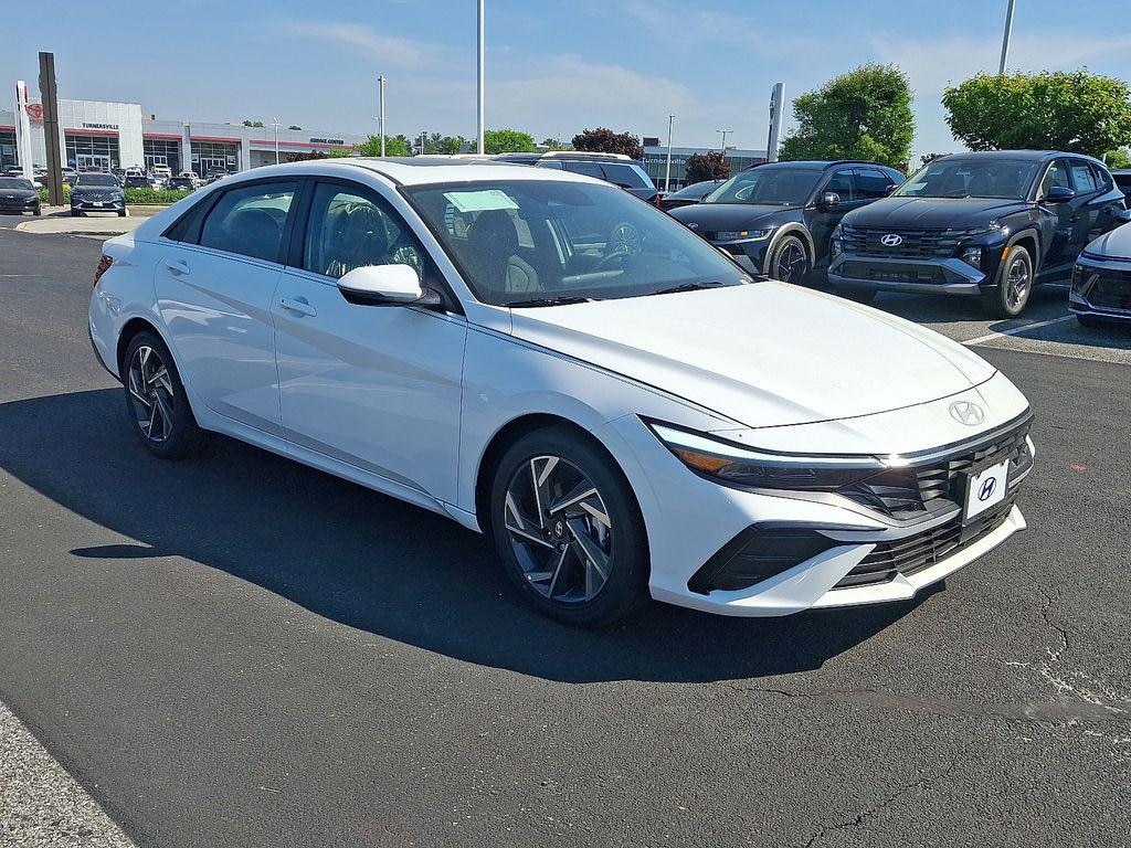 New 2026 Hyundai Elantra Limited Sedan