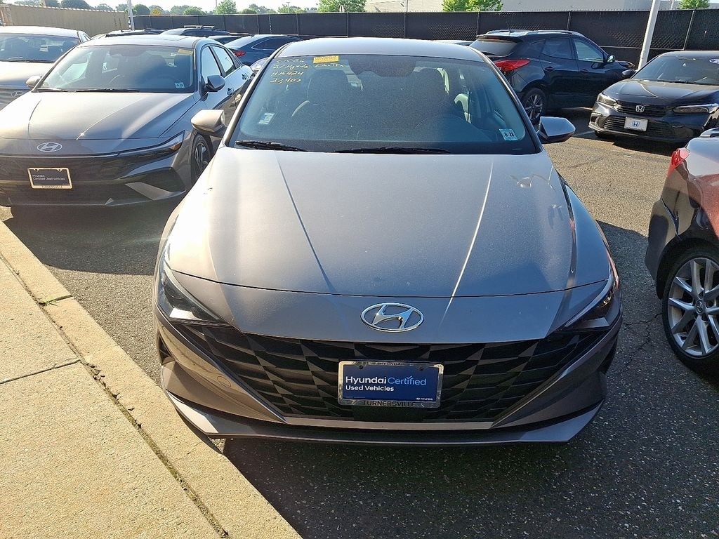 Used 2023 Hyundai Elantra SEL Sedan