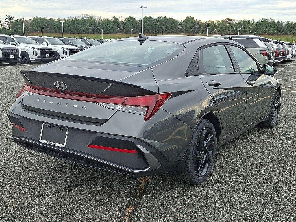 New 2026 Hyundai Elantra SEL Sport Sedan