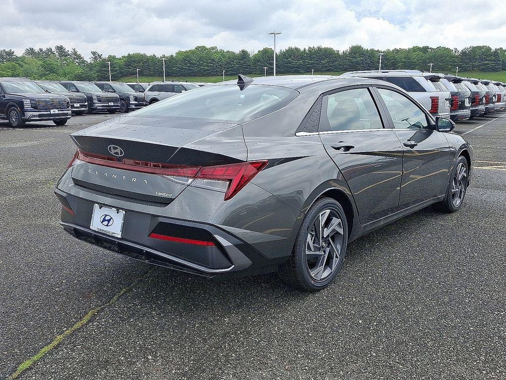 New 2026 Hyundai Elantra Limited Sedan