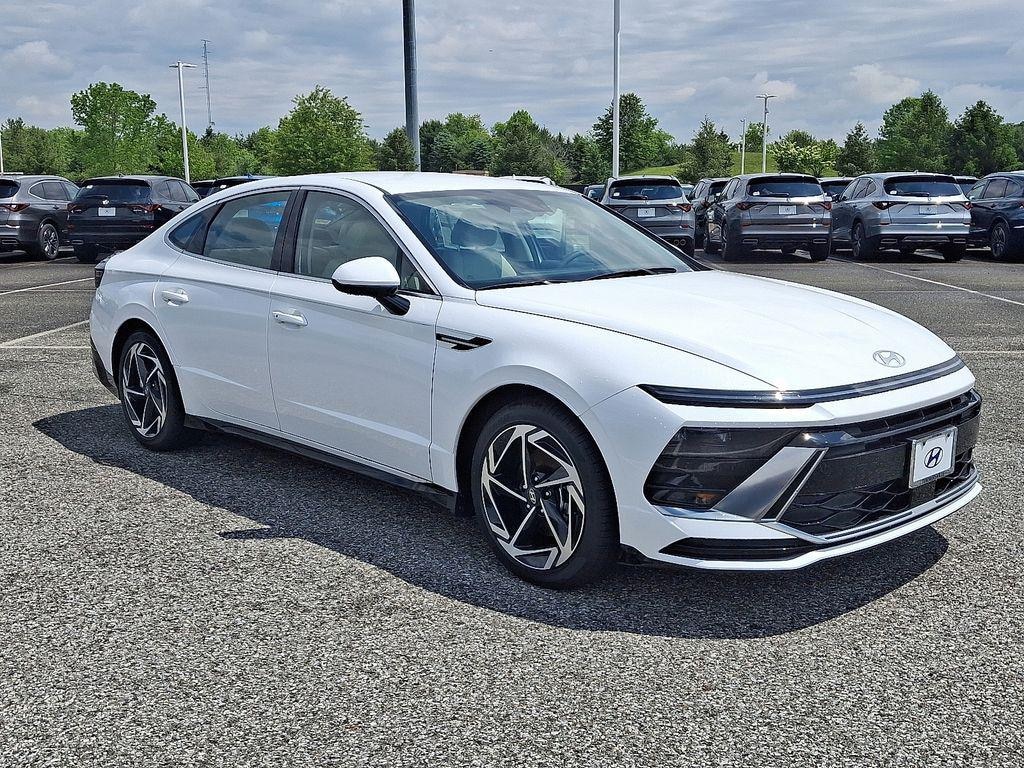 New 2026 Hyundai Sonata SEL Sport Sedan