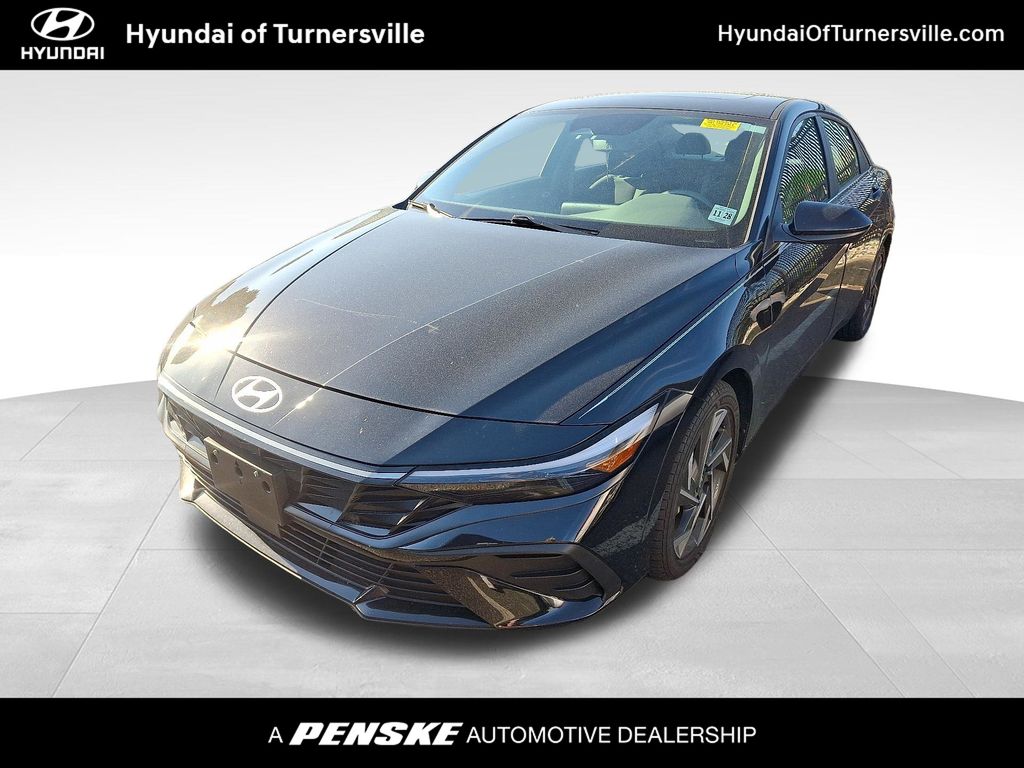 2024 Hyundai Elantra 2.0 SEL IVT's photo