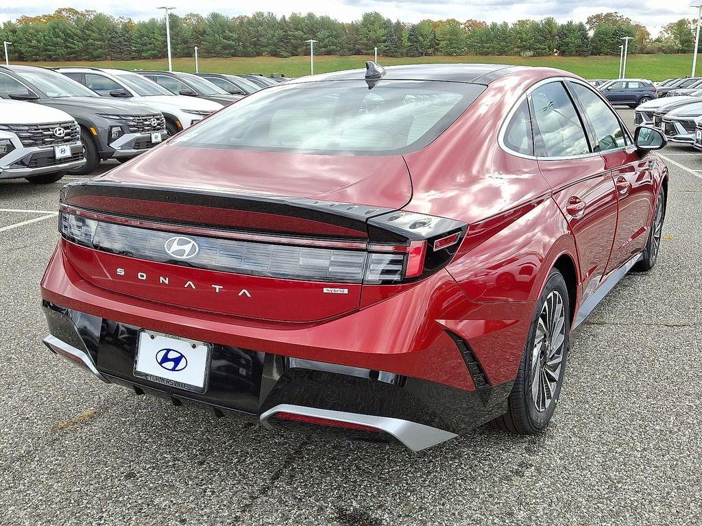 New 2026 Hyundai Sonata Hybrid SEL Sedan