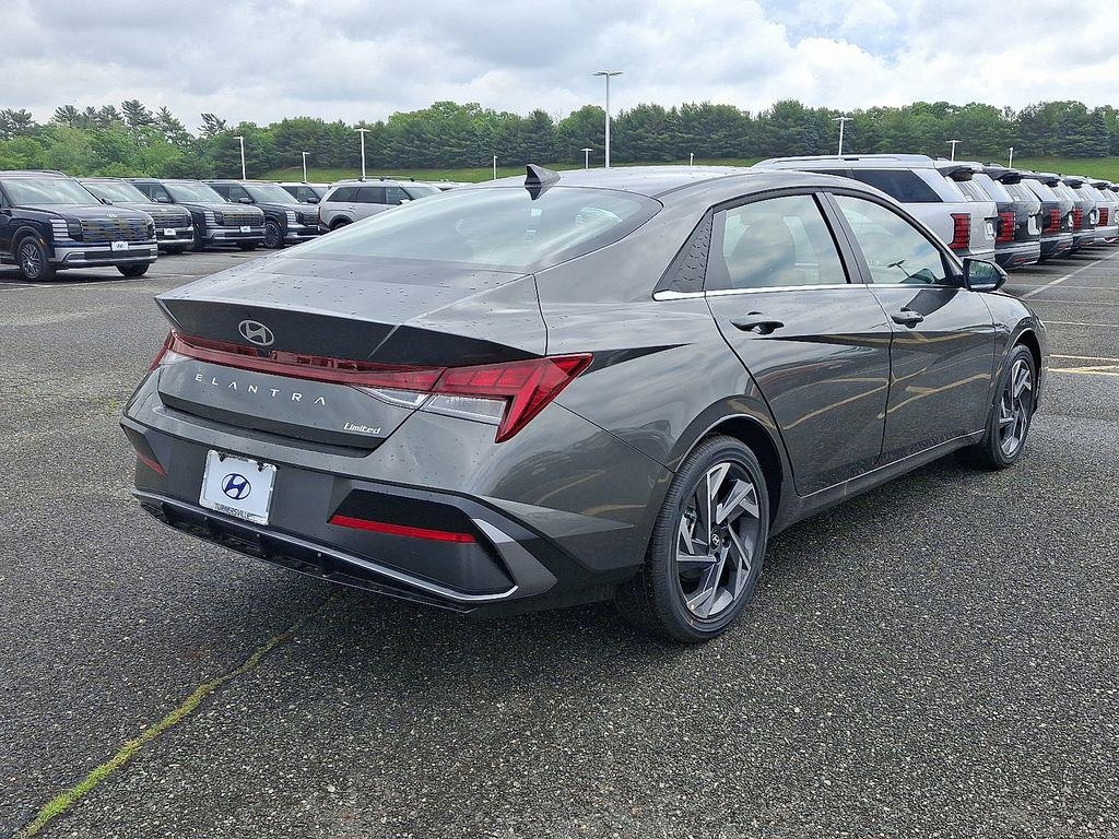 New 2026 Hyundai Elantra Limited Sedan