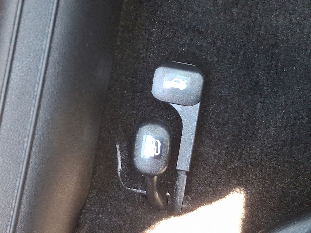 2025 Hyundai Elantra SEL - Photo 27
