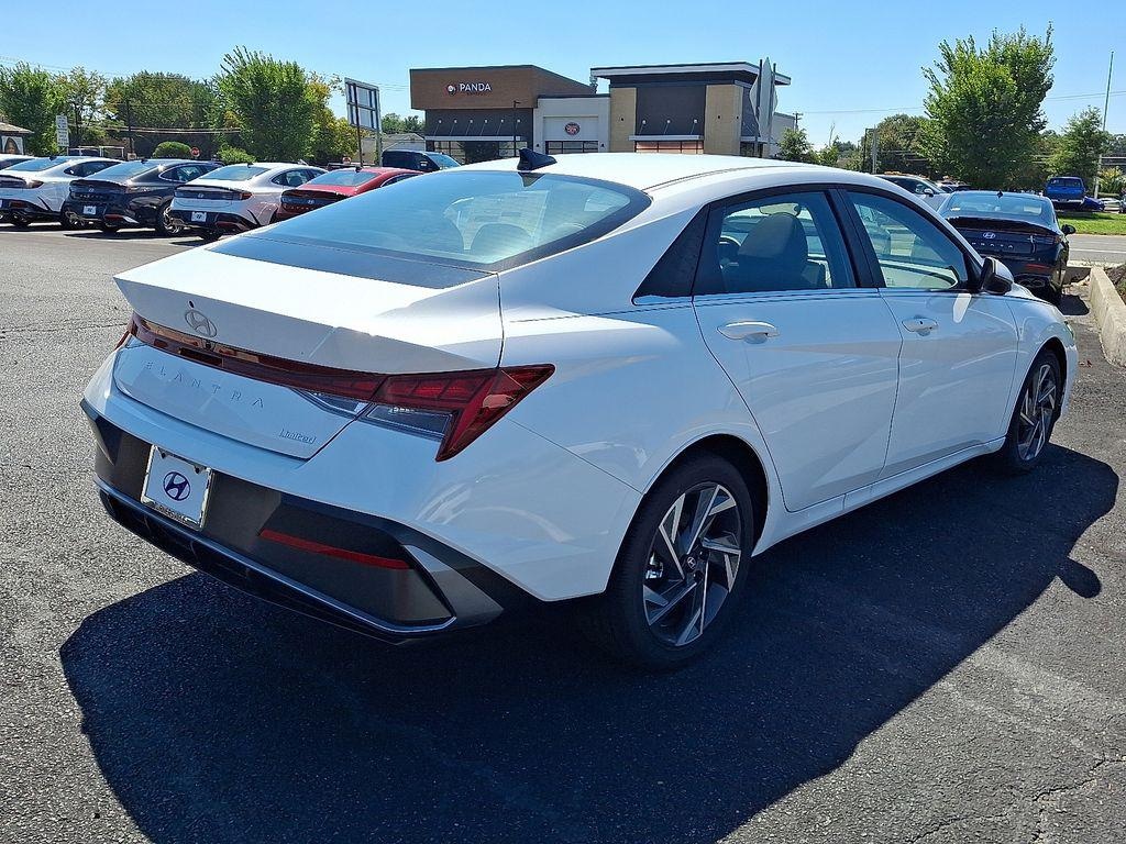 New 2026 Hyundai Elantra Limited Sedan