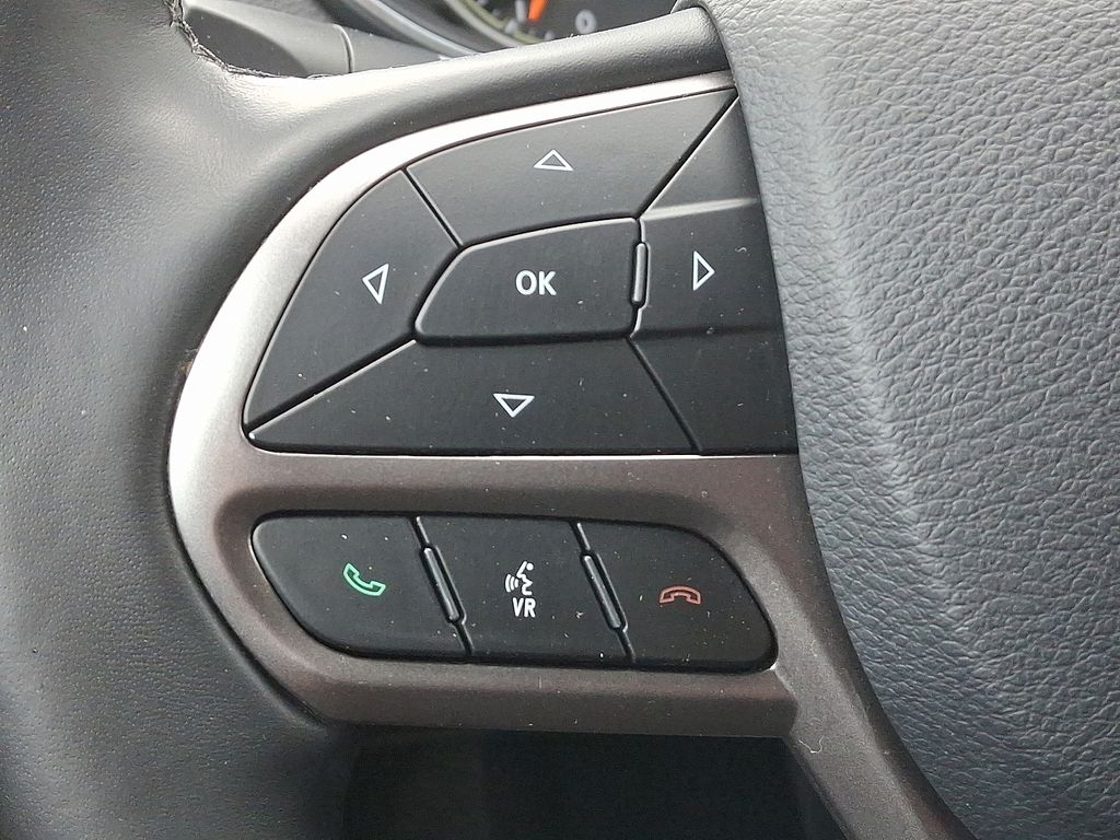 2021 Jeep Cherokee Latitude Lux - Photo 22