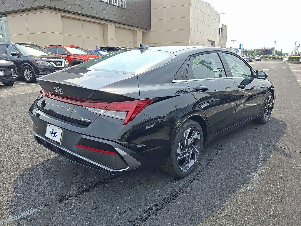 New 2026 Hyundai Elantra Limited Sedan