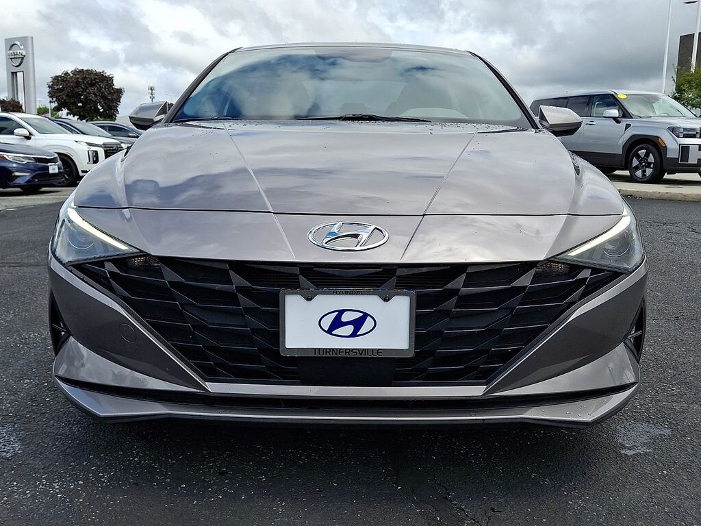 Used 2023 Hyundai Elantra SEL Sedan