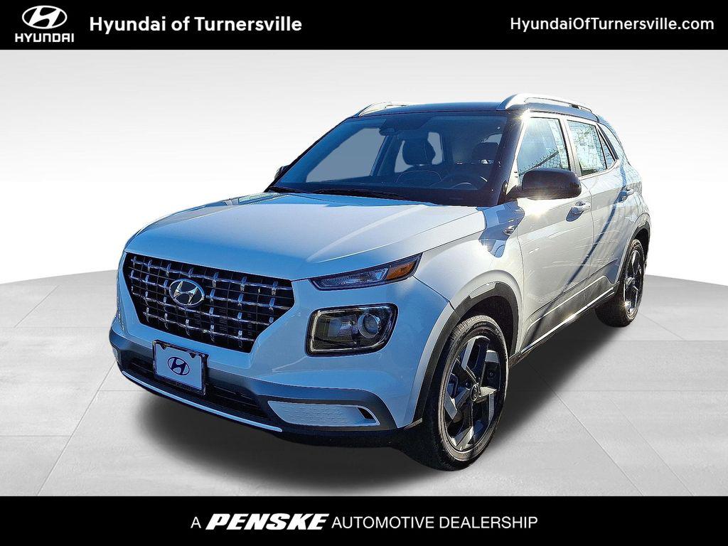 2026 Hyundai Venue SEL w/ 2-Tone Roof IVT's photo