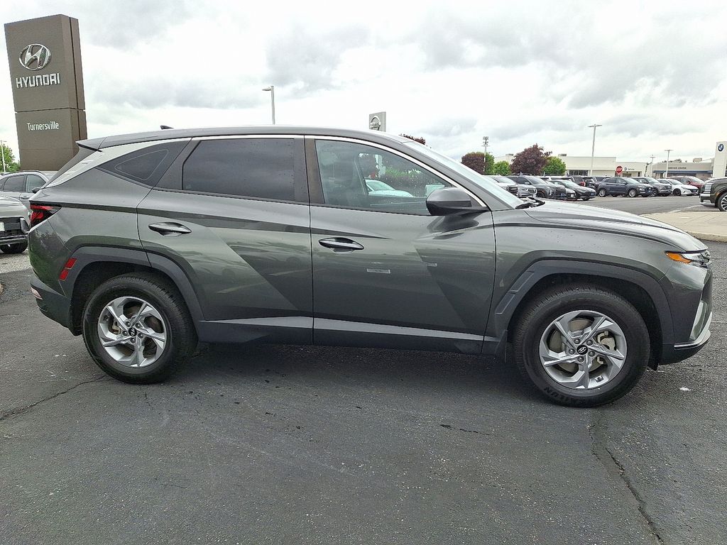 2023 Hyundai Tucson SE - Photo 8