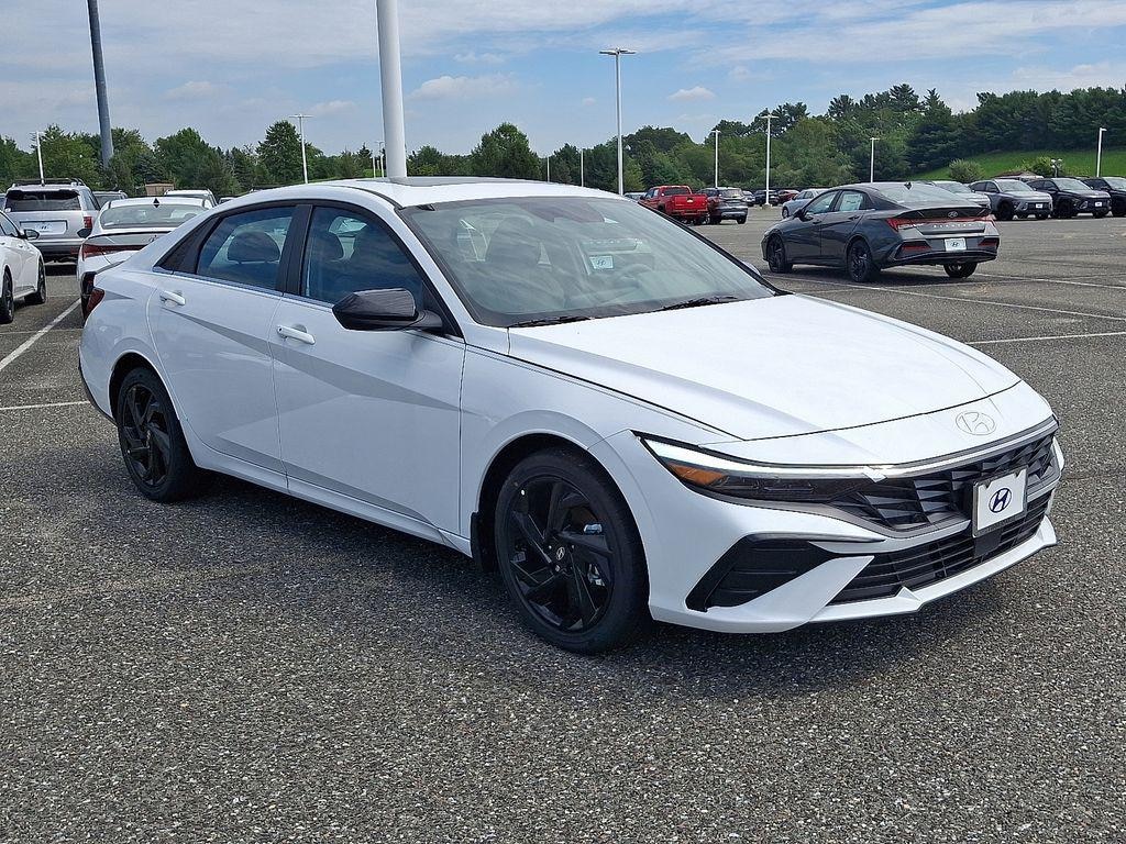 New 2026 Hyundai Elantra SEL Sport Sedan