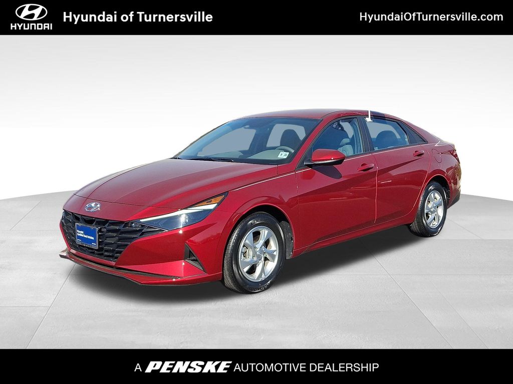 2023 Hyundai Elantra SE