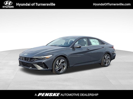 2025 Hyundai Elantra Limited Sedan