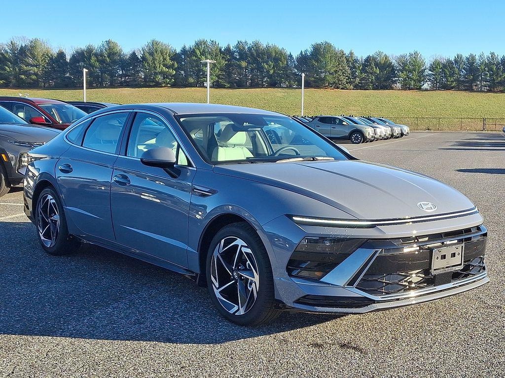 New 2026 Hyundai Sonata SEL Sport Sedan