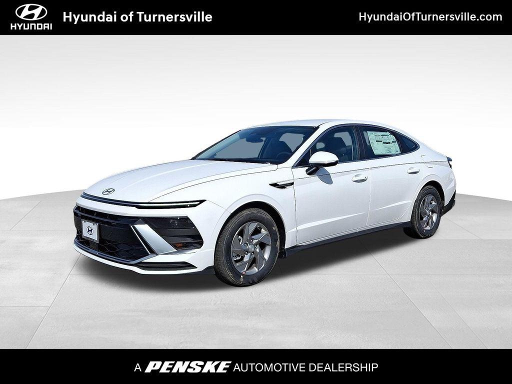New 2026 Hyundai Sonata SE Sedan
