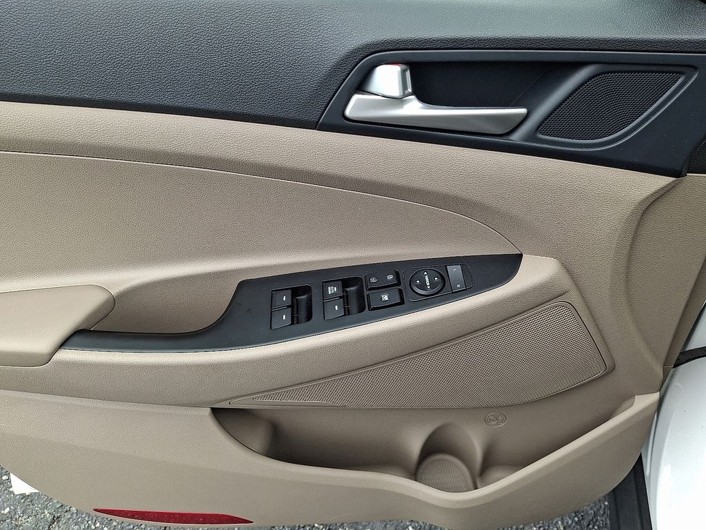 2020 Hyundai Tucson SE - Photo 13