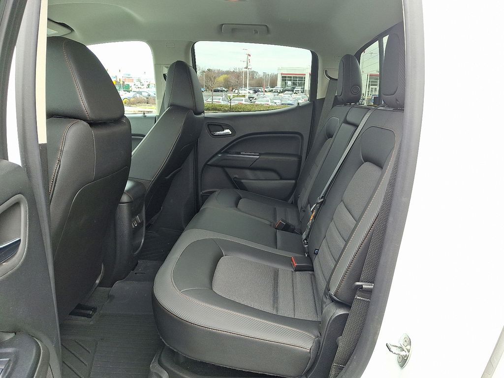 2022 GMC Canyon AT4 - Photo 11