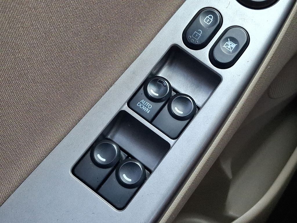 2016 Hyundai Accent SE - Photo 25