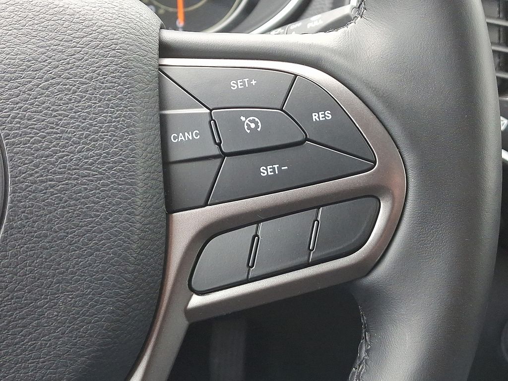 2021 Jeep Cherokee Latitude Lux - Photo 23