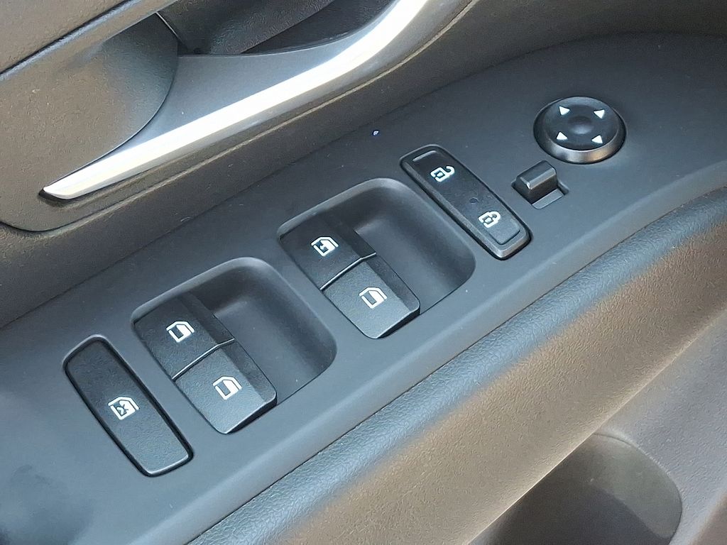 2023 Hyundai Tucson SE - Photo 26