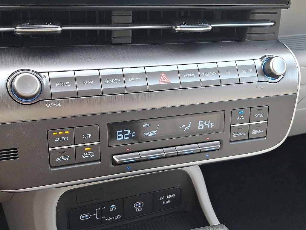 2024 Hyundai Kona SEL - Photo 17