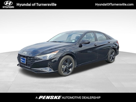 2023 Hyundai Elantra SEL Sedan