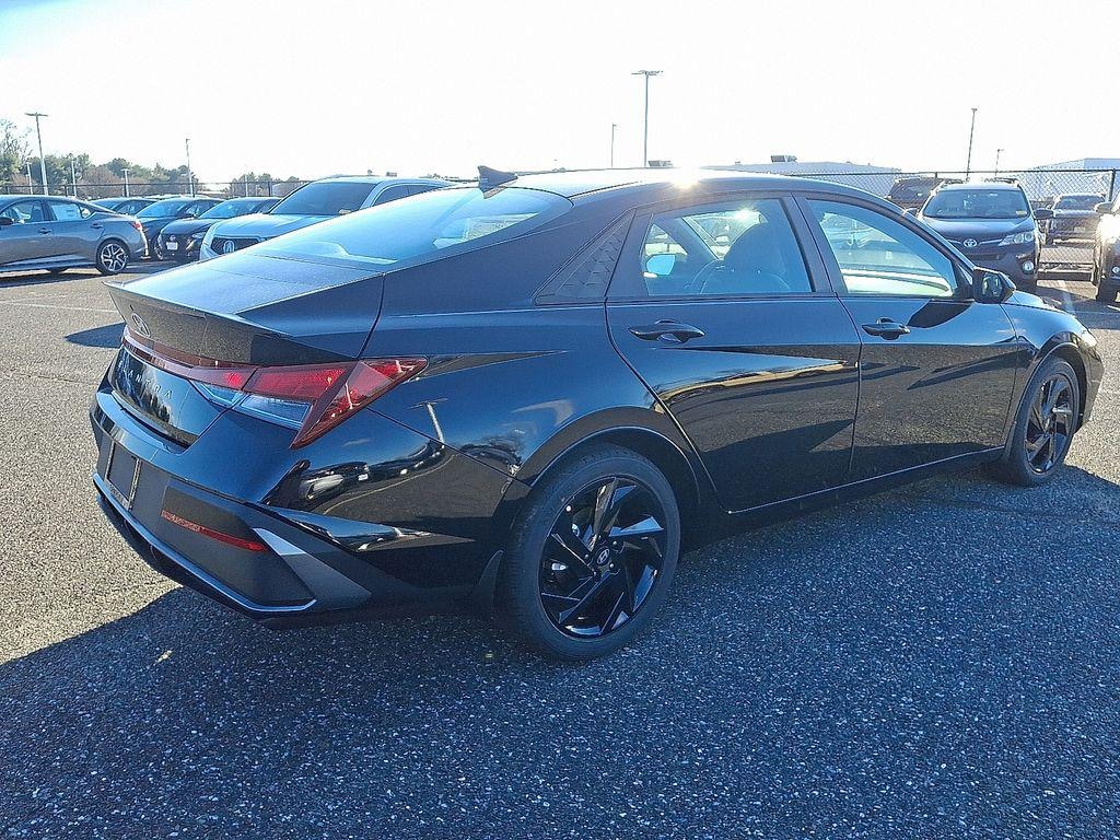 New 2026 Hyundai Elantra SEL Sport Sedan